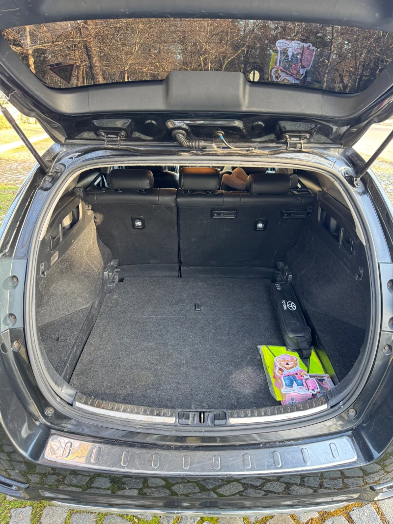 Toyota Auris 1.8 Hybrid / LPG, снимка 11 - Автомобили и джипове - 52891486