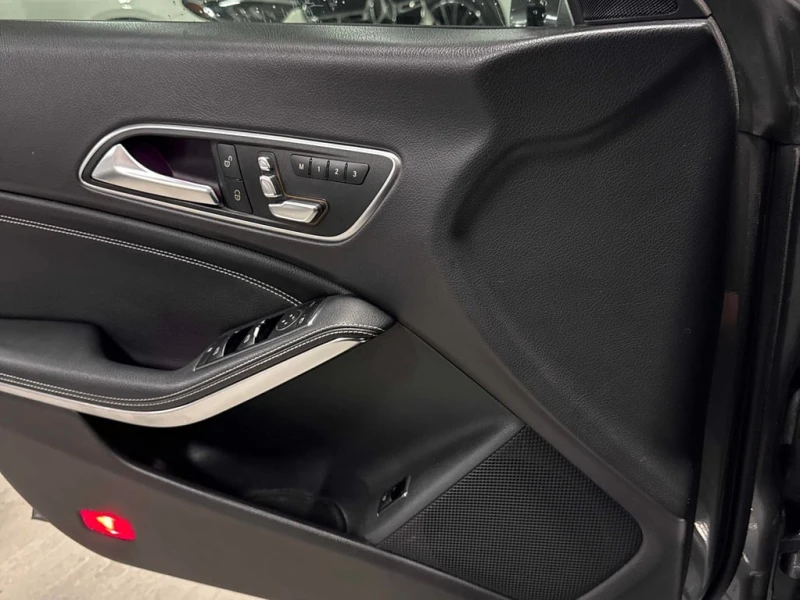 Mercedes-Benz CLA * 250 * CARFAX * БЕЗ ПЪРВОНАЧАЛНА ВНОСКА, снимка 15 - Автомобили и джипове - 53077071