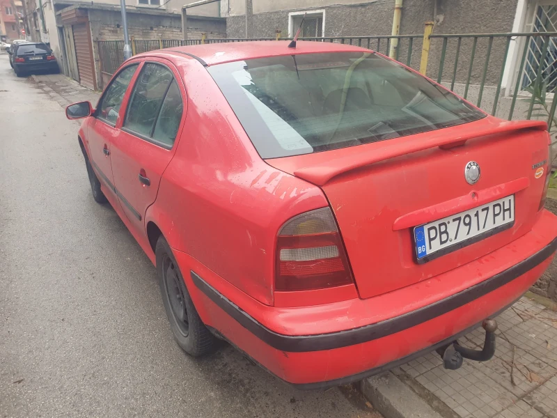 Skoda Octavia Газ бензин, снимка 3 - Автомобили и джипове - 53214399