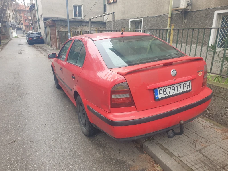 Skoda Octavia Газ бензин, снимка 4 - Автомобили и джипове - 53214399