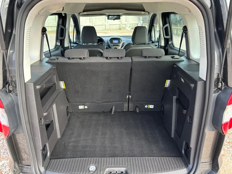 Ford Tourneo Connect 1.5 TDCI, снимка 13 - Автомобили и джипове - 53431018