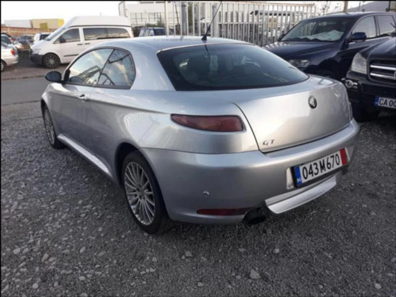 Alfa Romeo Gt 1.9 Швейцария, снимка 6 - Автомобили и джипове - 43393902