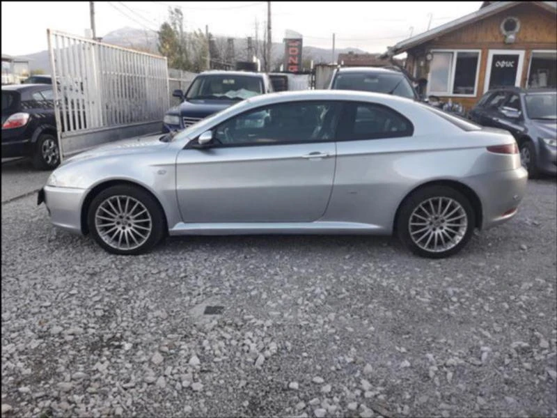 Alfa Romeo Gt 1.9 Швейцария, снимка 8 - Автомобили и джипове - 43393902