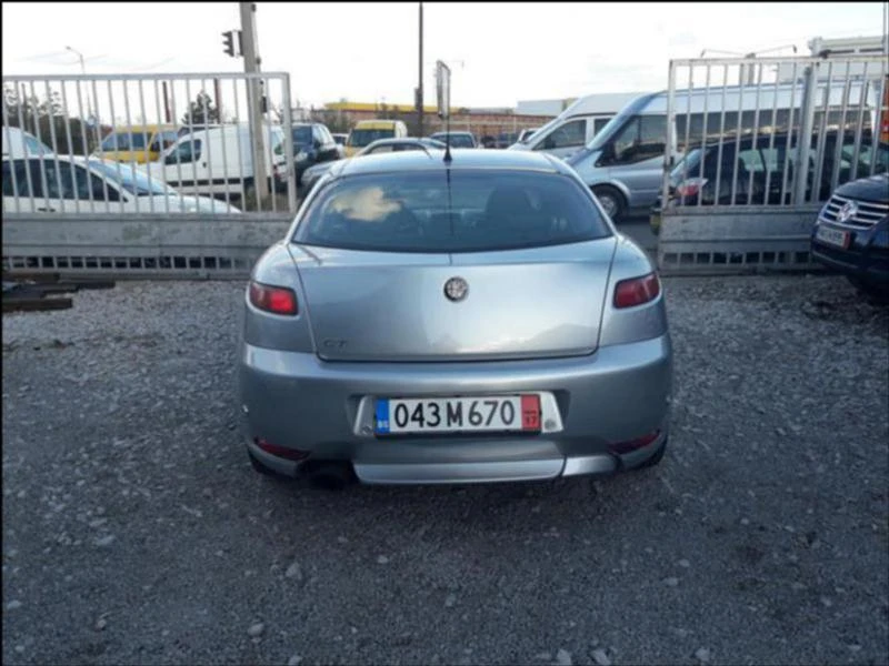 Alfa Romeo Gt 1.9 Швейцария, снимка 9 - Автомобили и джипове - 43393902