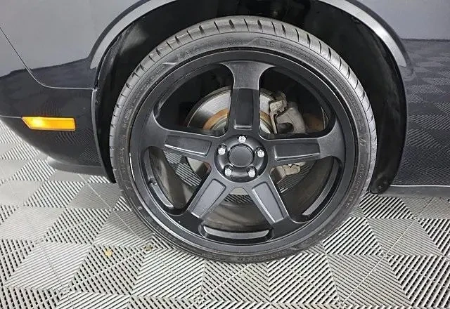 Dodge Challenger R/T 5.7 HEMI - изображение 7