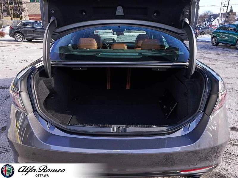 Alfa Romeo Giulia FACE| �� ��������| Q4 | Mobile.bg � ����������� 7