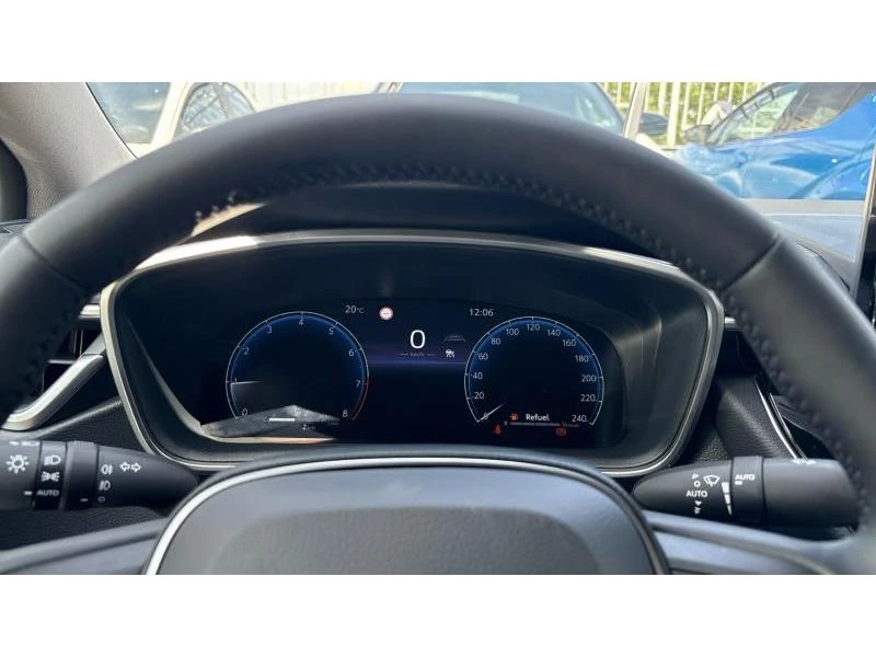 Toyota Corolla SDN 1.5 6MT EXECUTIVE MY25 - НОВА, снимка 14 - Автомобили и джипове - 54843528