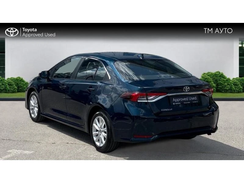 Toyota Corolla SDN 1.5 6MT EXECUTIVE MY25 - НОВА, снимка 2 - Автомобили и джипове - 54843528