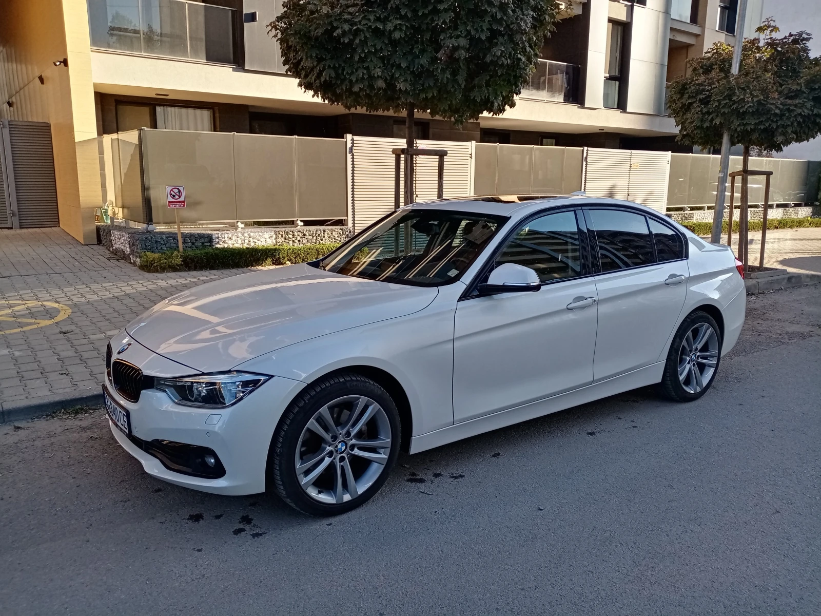 BMW 320 FACELIFT xDrive TOP  - изображение 3