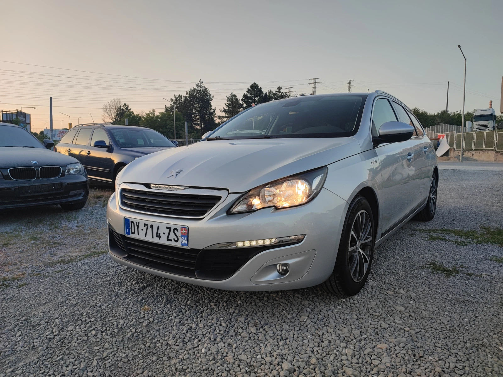 Peugeot 308 1.2 e-THP Style - изображение 4