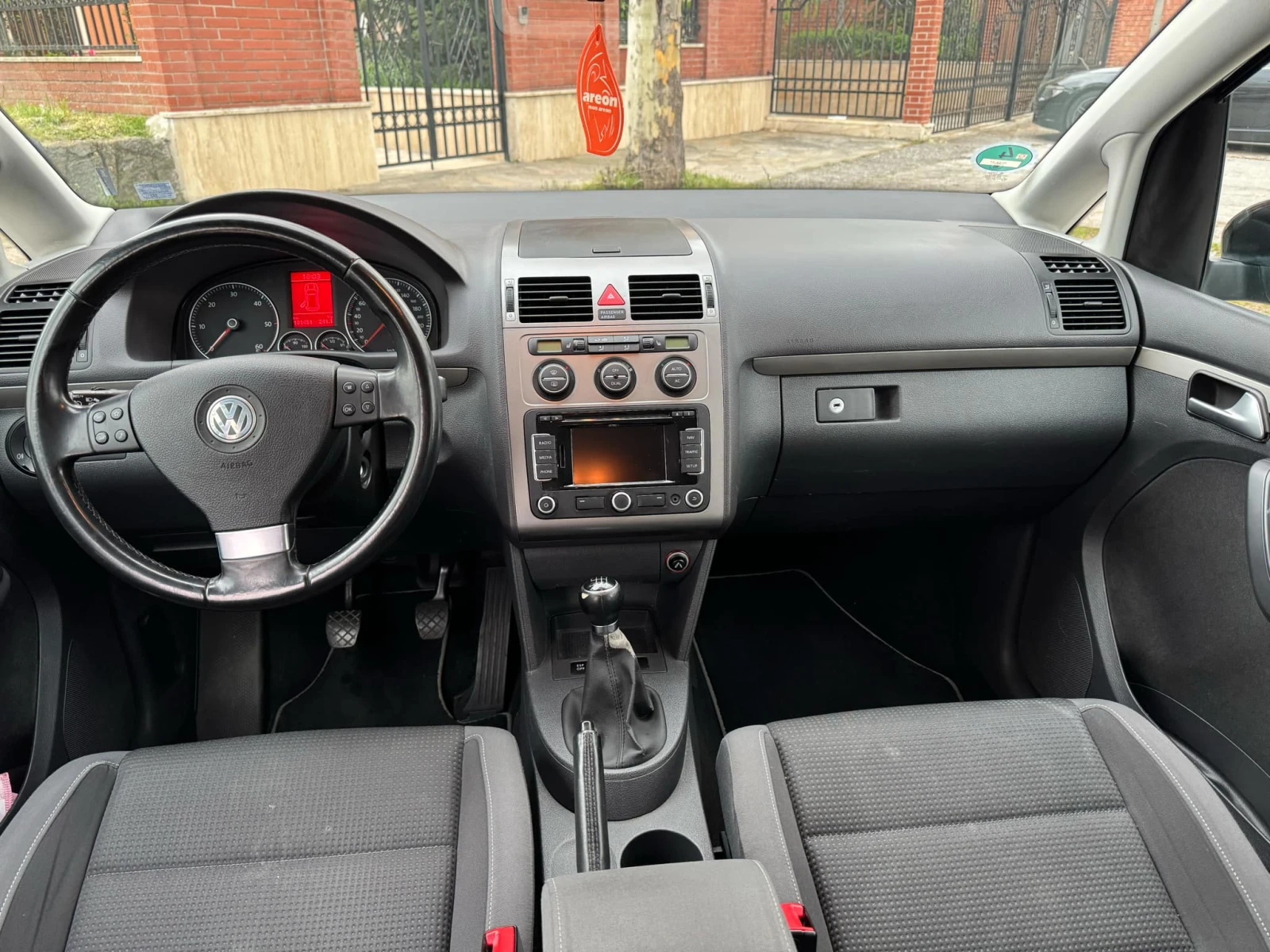 VW Touran 1.9 TDI Freestyle - изображение 7
