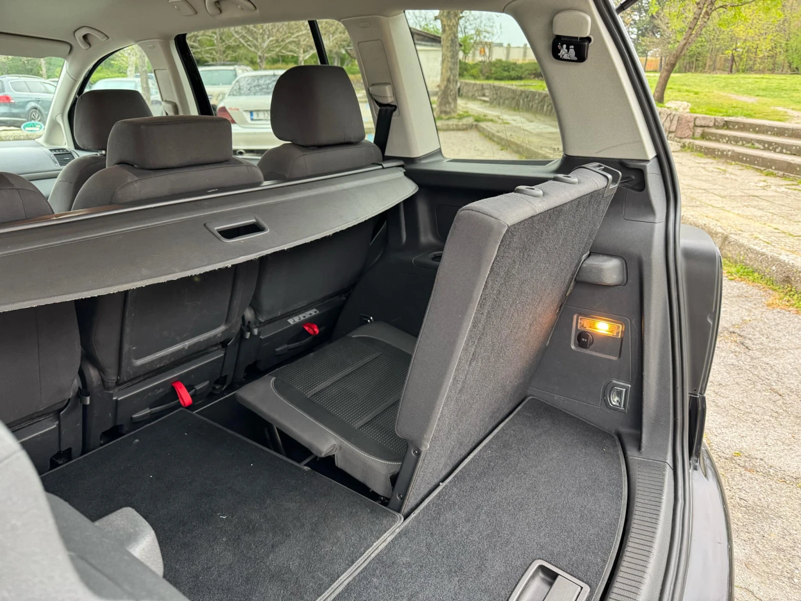 VW Touran 1.9 TDI Freestyle - изображение 9