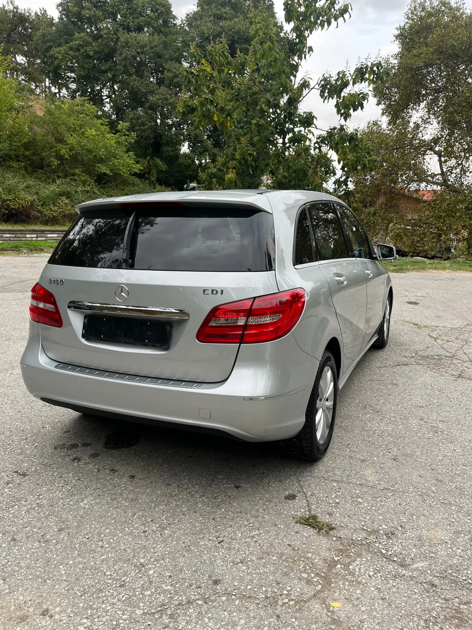 Mercedes-Benz B 180  - изображение 6