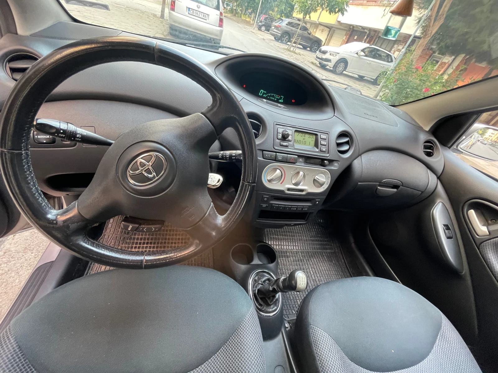 Toyota Yaris 1.4 TDI - изображение 7