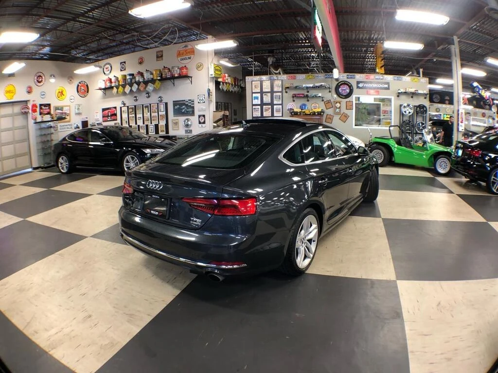Audi A5 * TECHNIK /LEATHER/PAN/ROOF/NAV B/SPOT CAMERA - изображение 6