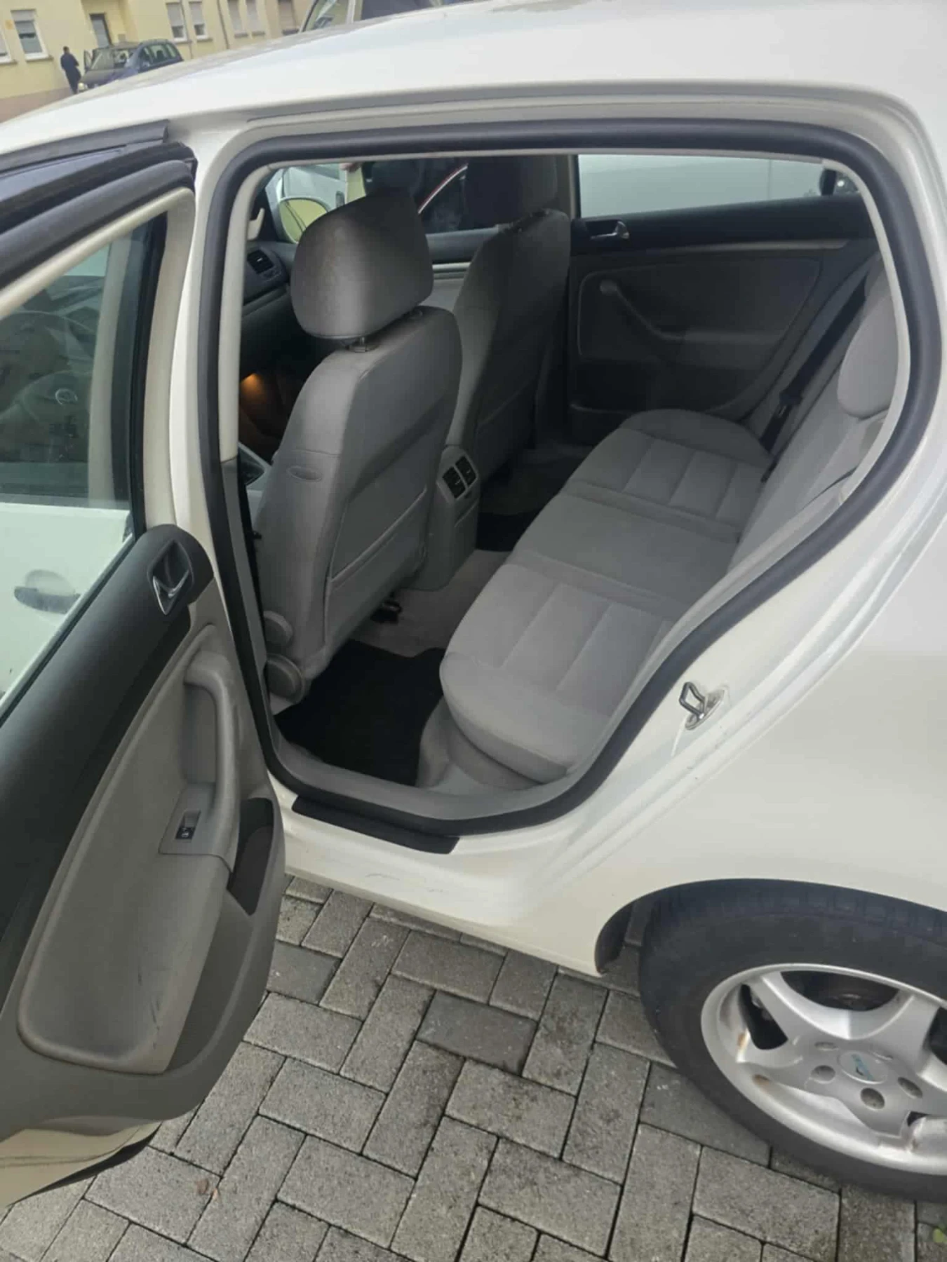 VW Golf 5 - изображение 5