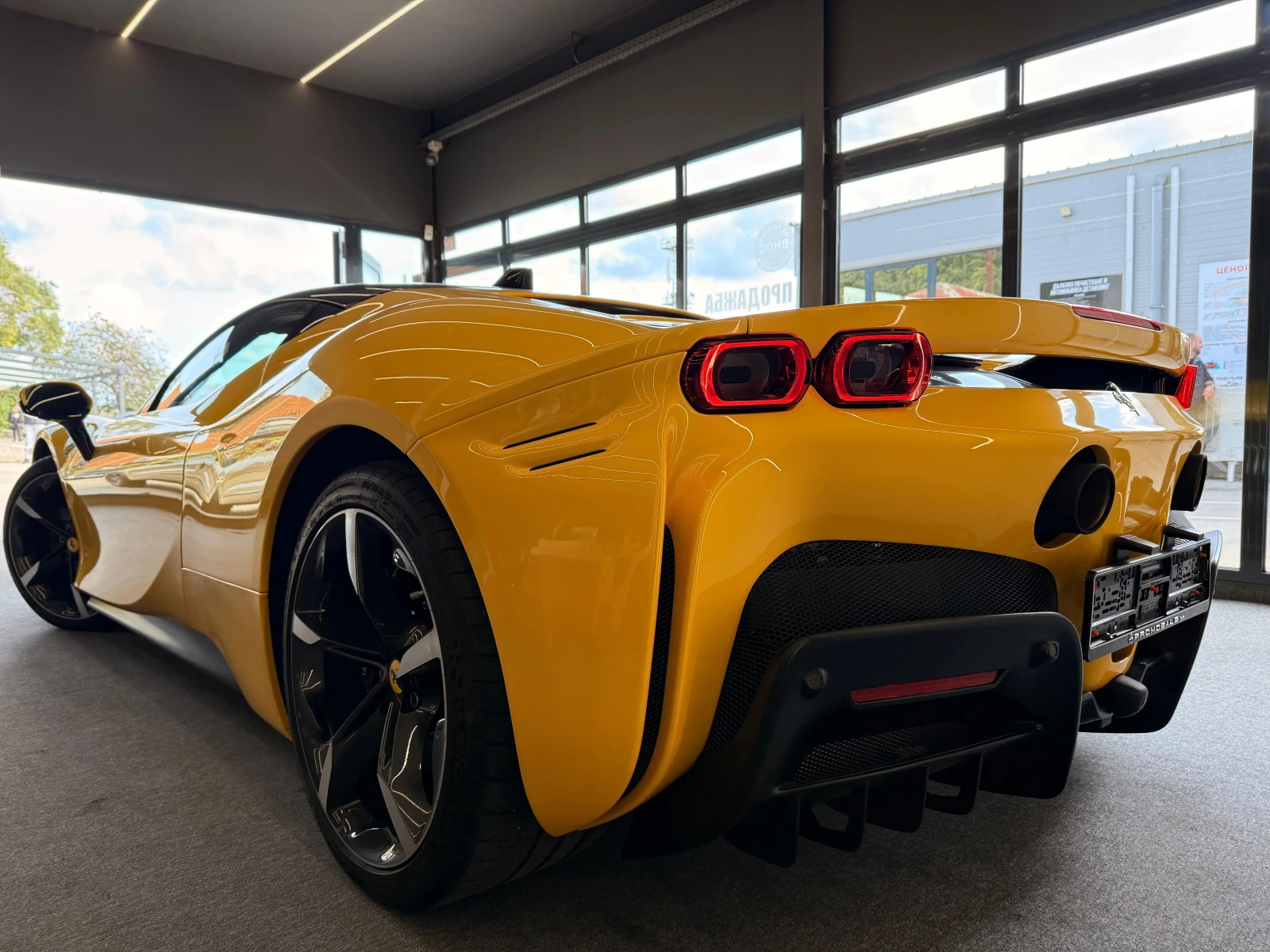 Ferrari SF 90 Stradale* Giallo* Лизинг - изображение 4