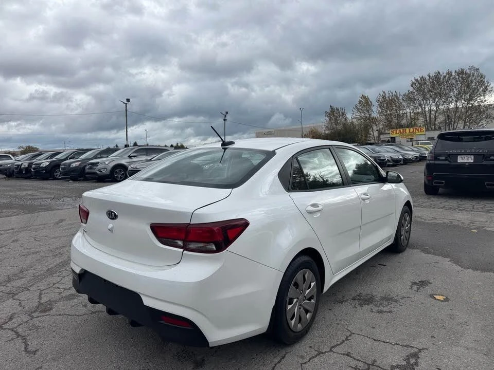Kia Rio * АВТО КРЕДИТ* ЦЕНА ДО БГ * СЕРВИЗНА ИСТОРИЯ *  - изображение 4