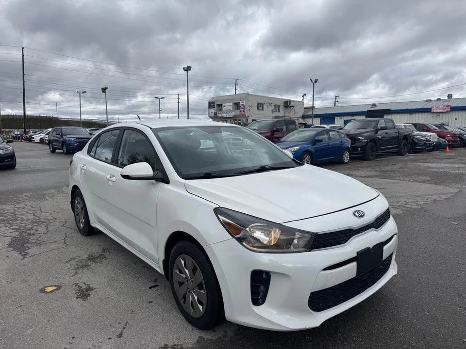 Kia Rio * АВТО КРЕДИТ* ЦЕНА ДО БГ * СЕРВИЗНА ИСТОРИЯ *  - изображение 3