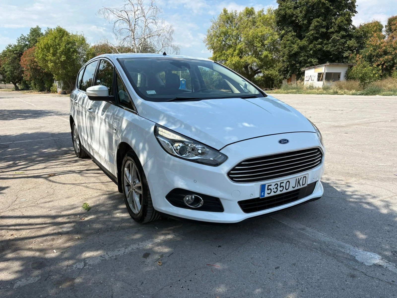 Ford S-Max Titanium 2.0 TDCI 2015 - изображение 2