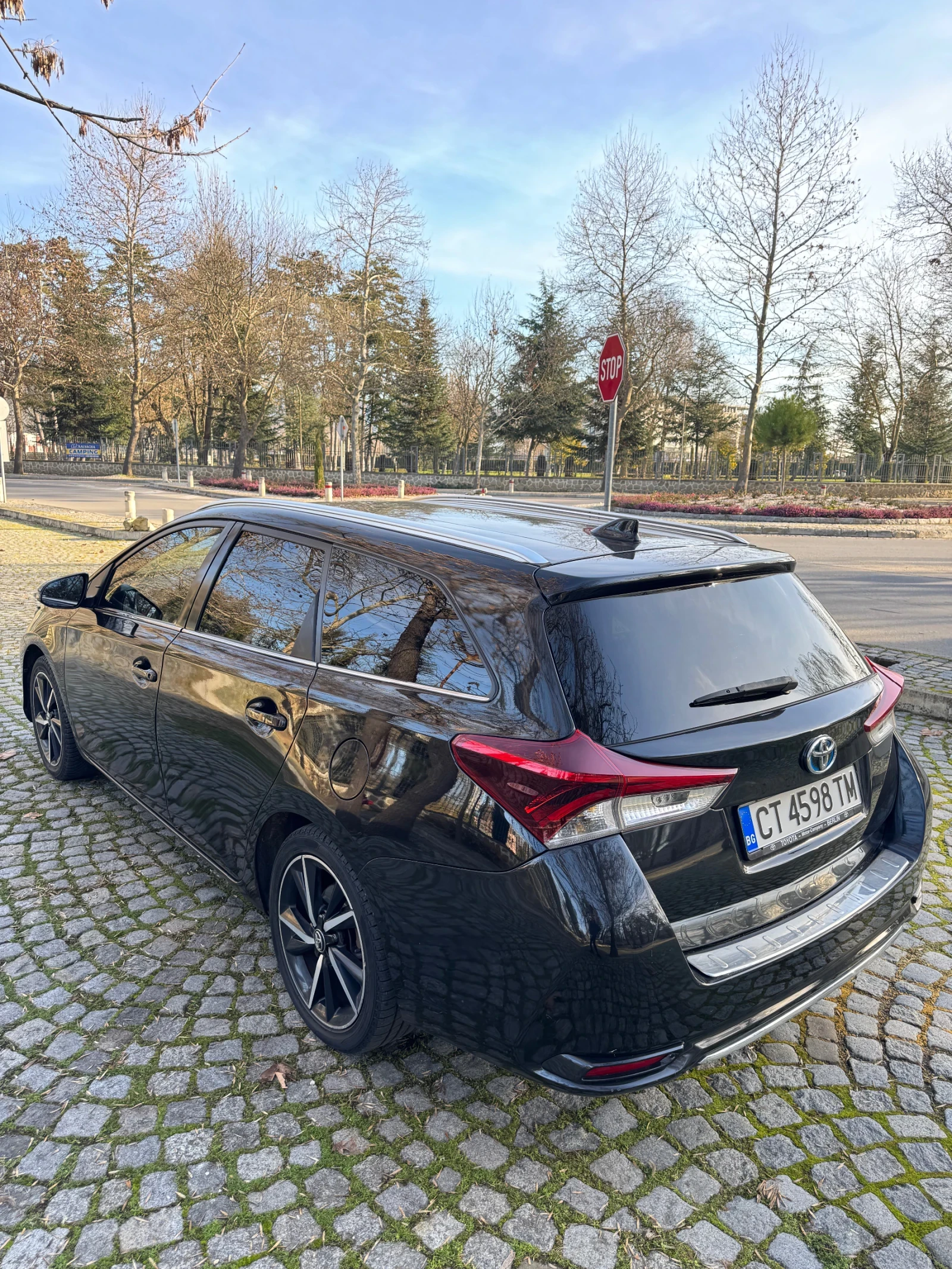 Toyota Auris 1.8 Hybrid / LPG - изображение 4