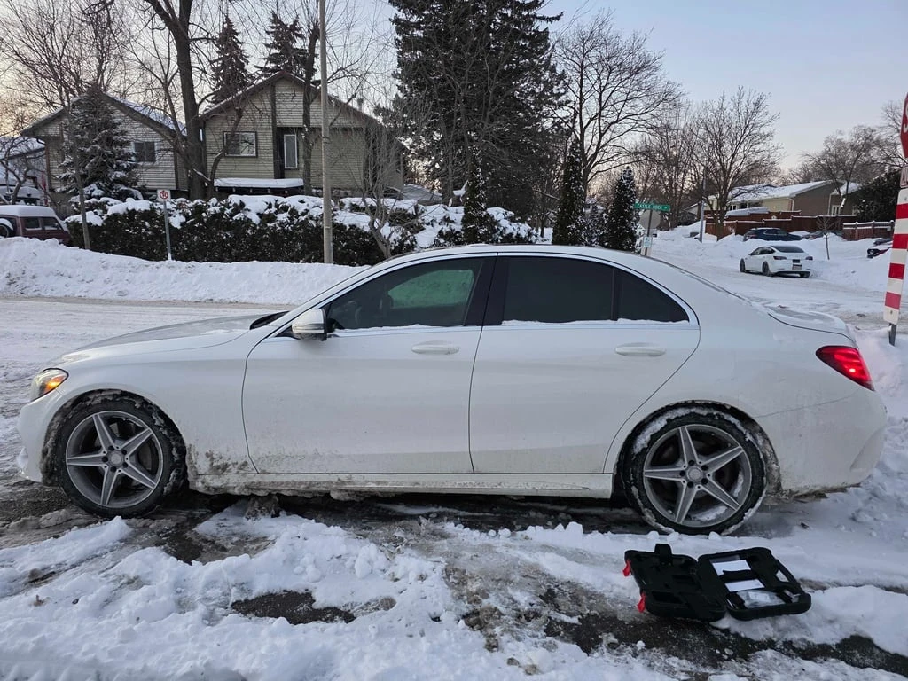 Mercedes-Benz C 300 * CARFAX * ПОДГРЕВ* AMG ПАКЕТ*  - изображение 2