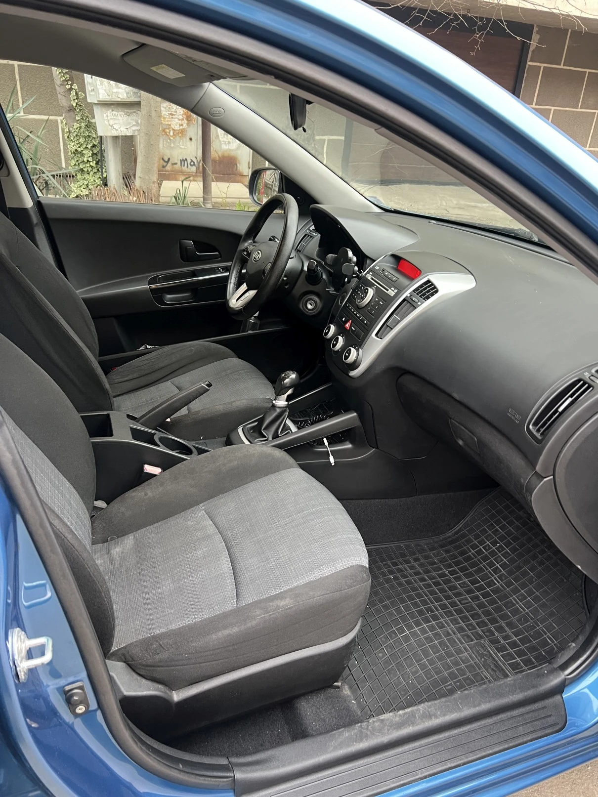 Kia Ceed 1.4 (90 к.с.) верига, 2011| 106000 km, снимка 7 - Автомобили и джипове - 53890659