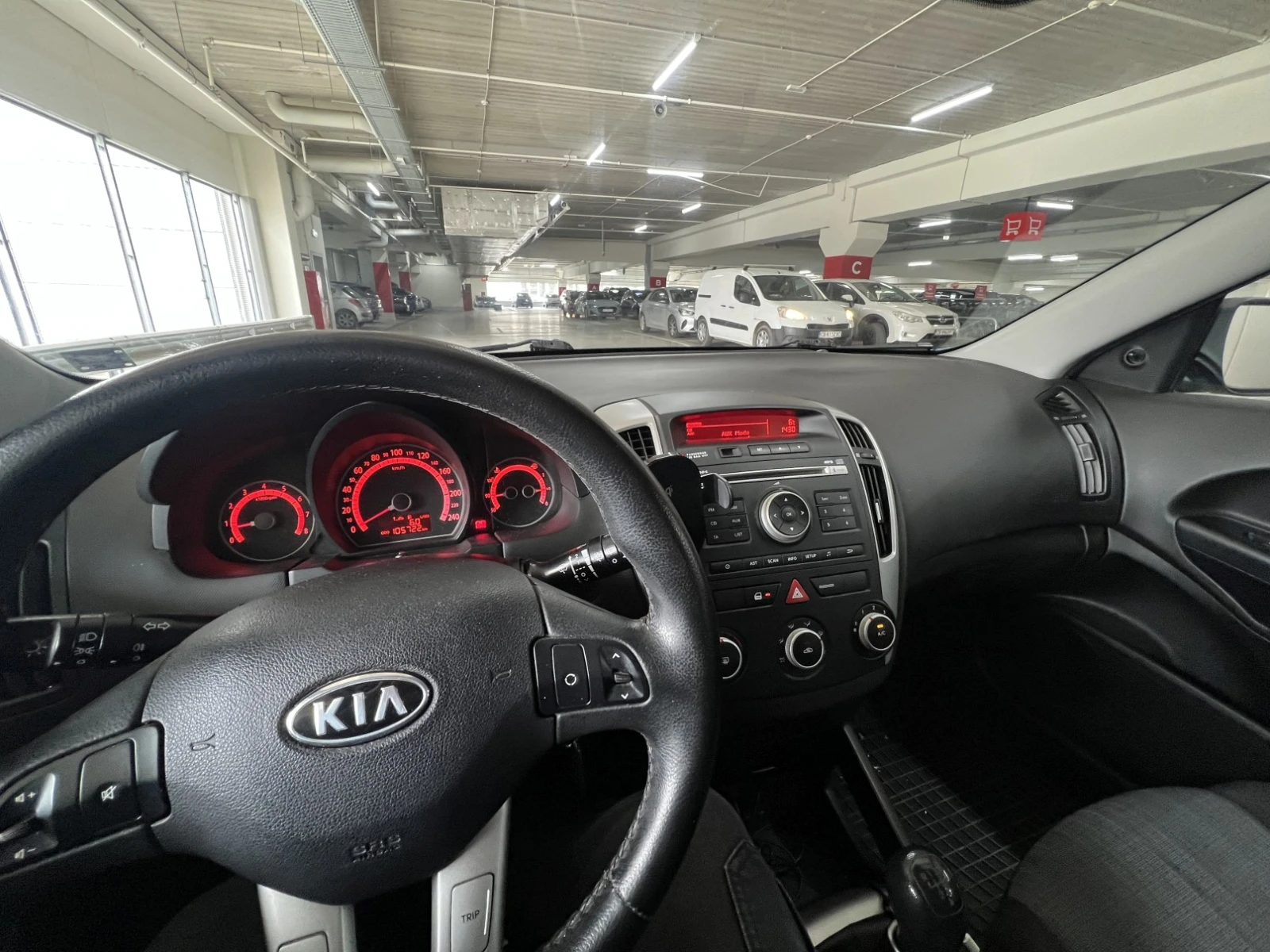 Kia Ceed 1.4 (90 к.с.) верига, 2011| 106000 km, снимка 9 - Автомобили и джипове - 53890659