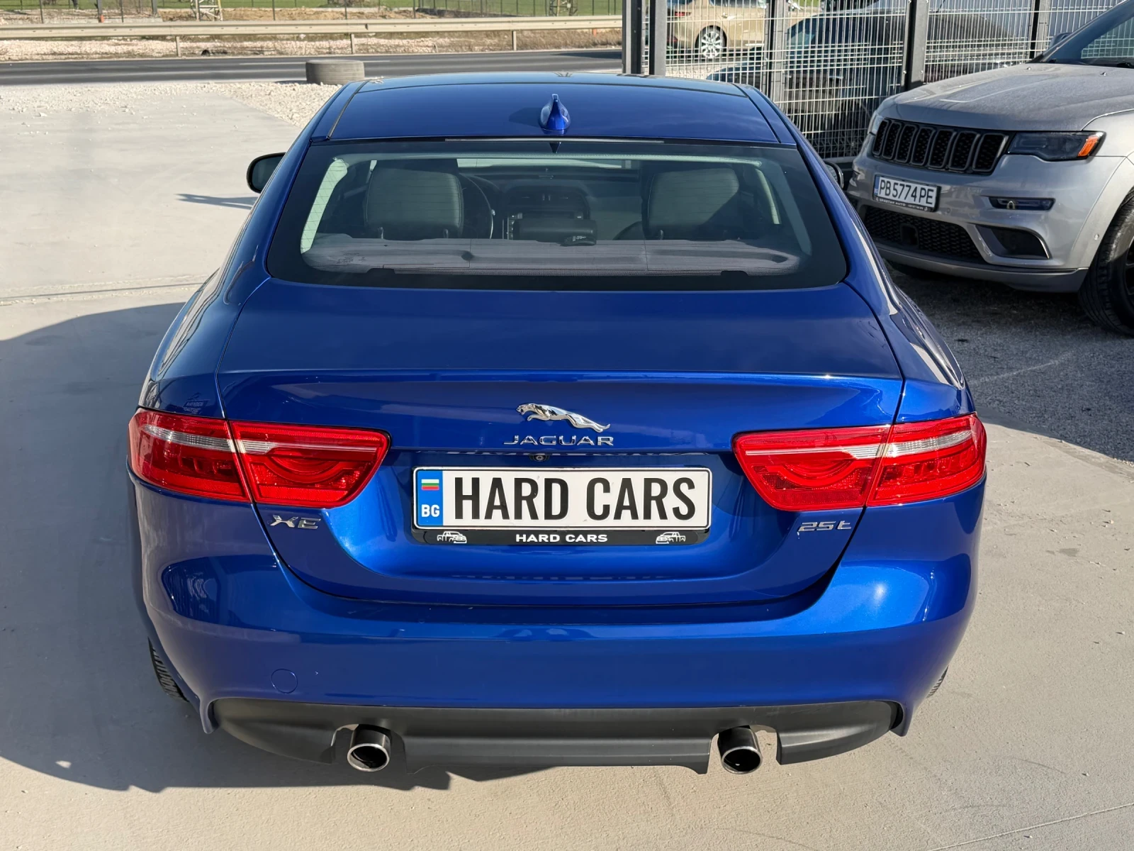 Jaguar XE 2.0T* , снимка 5 - Автомобили и джипове - 53997265