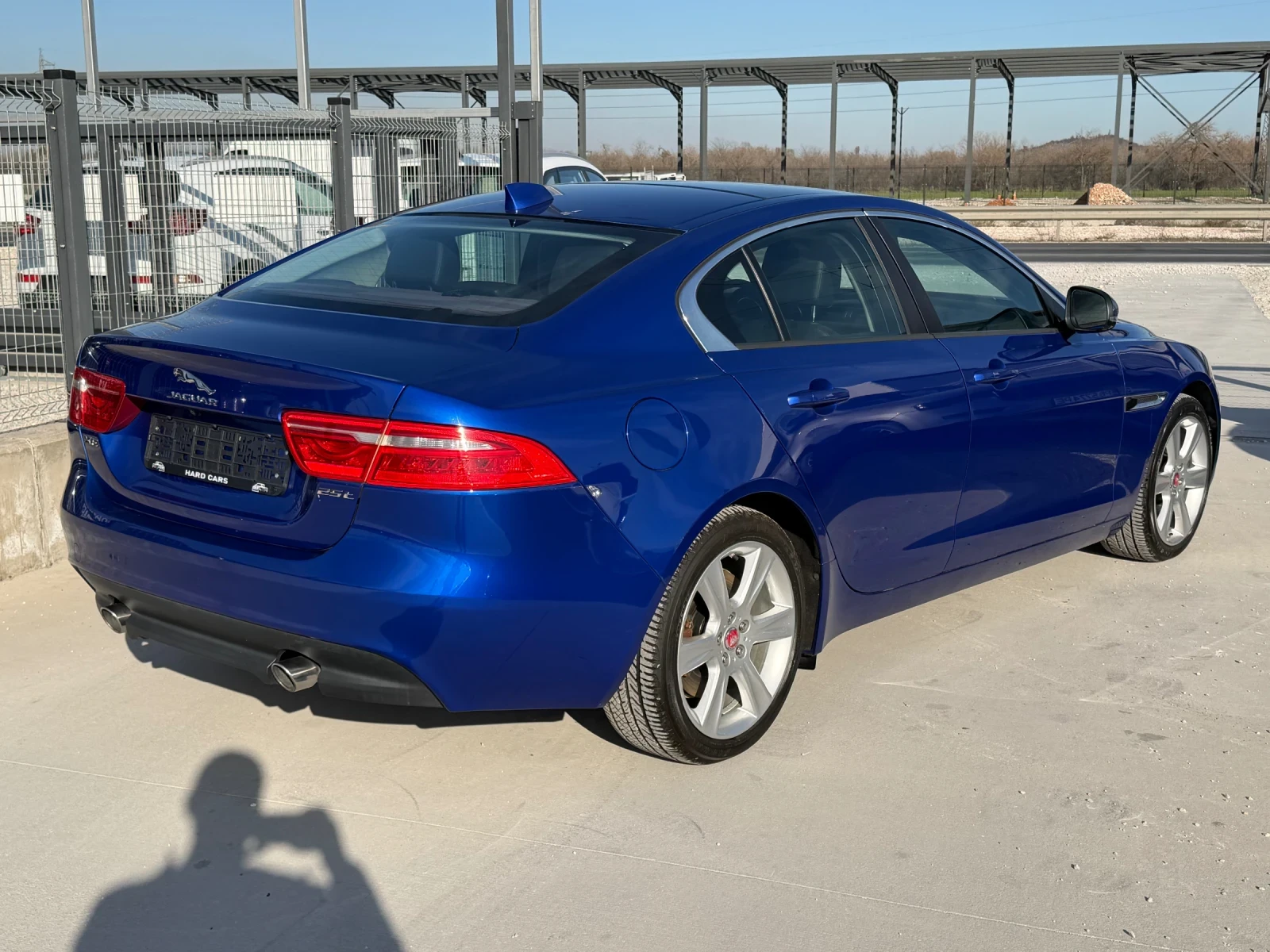 Jaguar XE 2.0T* , снимка 6 - Автомобили и джипове - 53997265