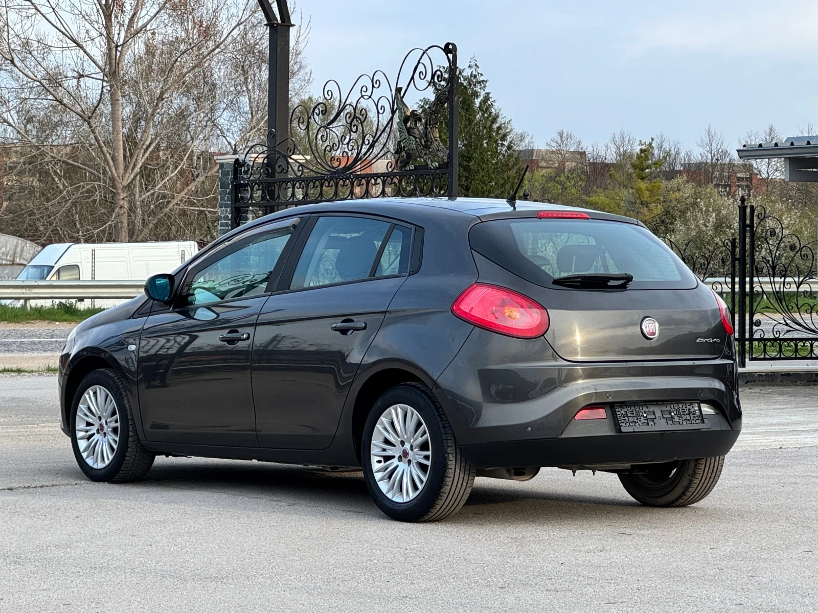 Fiat Bravo 1.4i ГАЗ БЕНЗИН, снимка 11 - Автомобили и джипове - 54208315