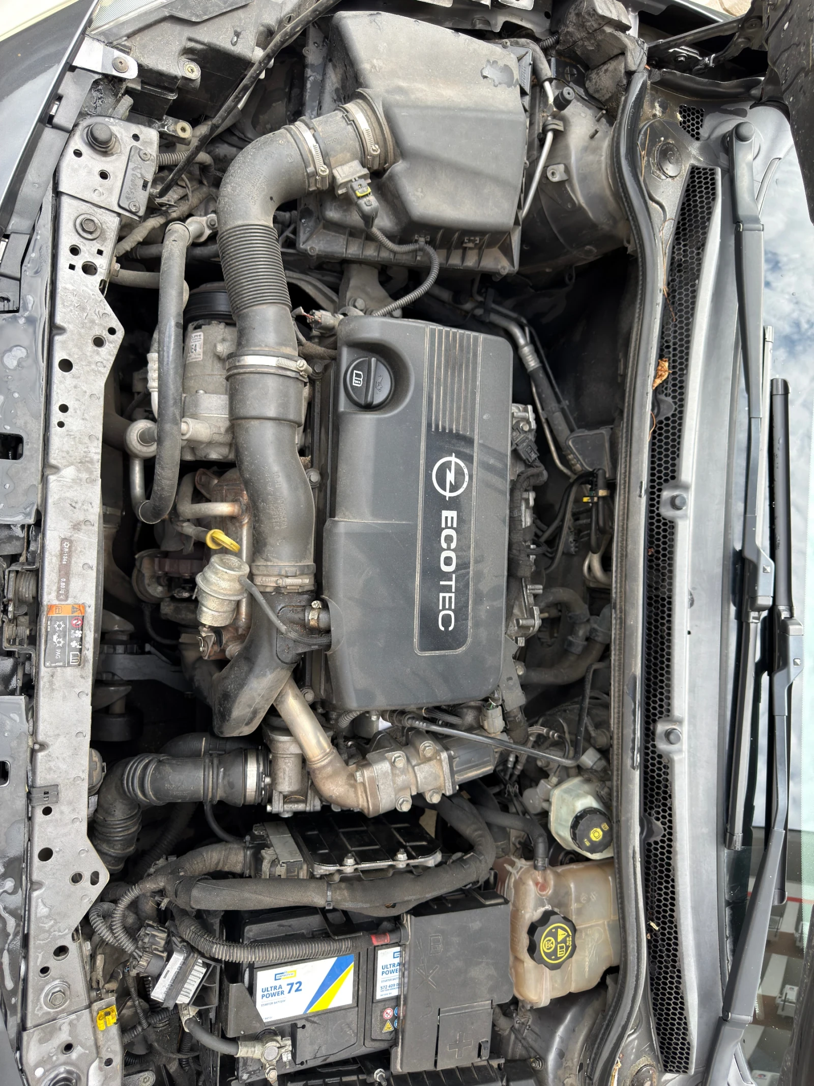 Opel Astra 1.7 CDTI, снимка 6 - Автомобили и джипове - 54640806