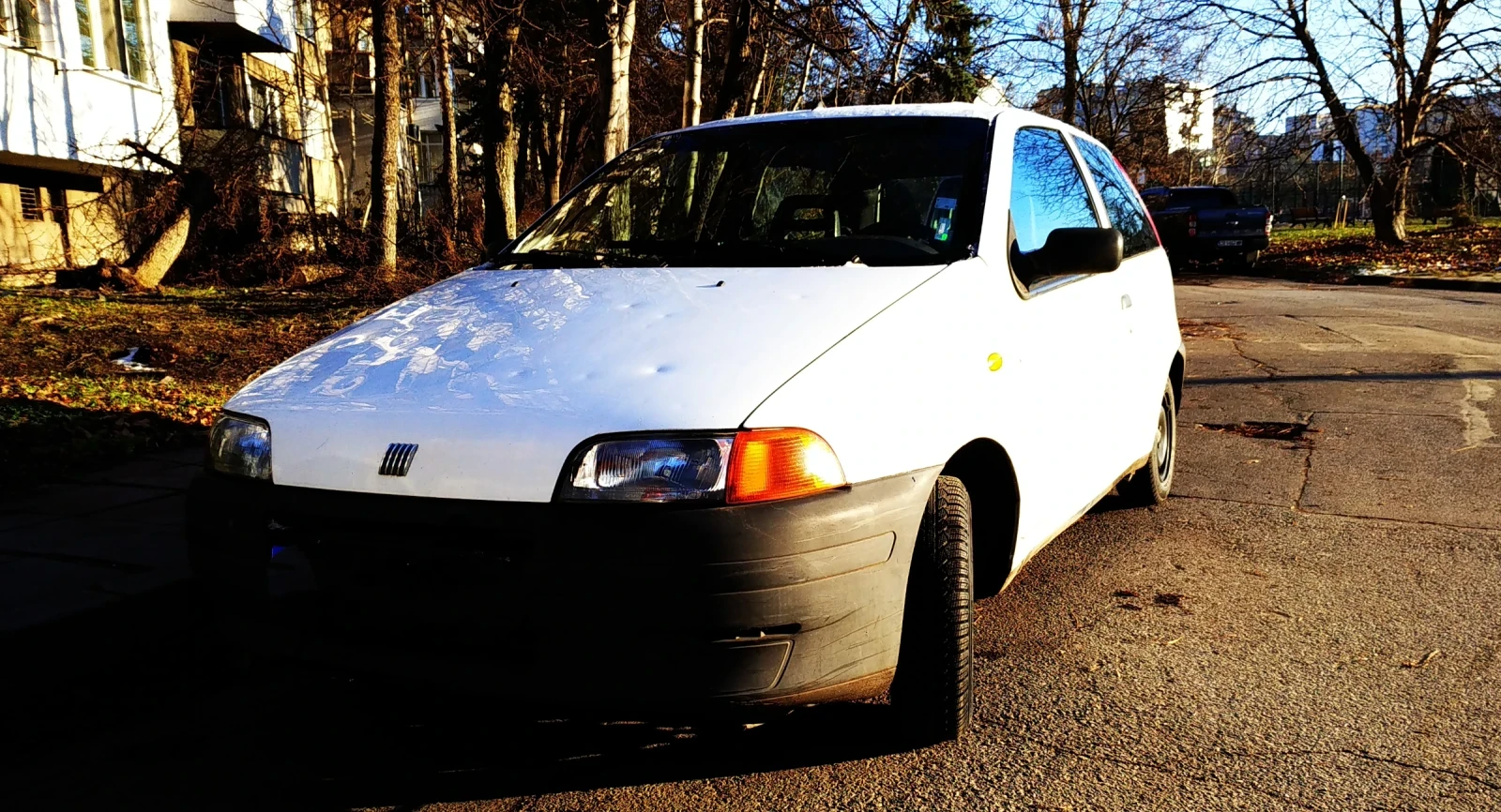 Fiat Punto Хетчбек, снимка 3 - Автомобили и джипове - 54683678