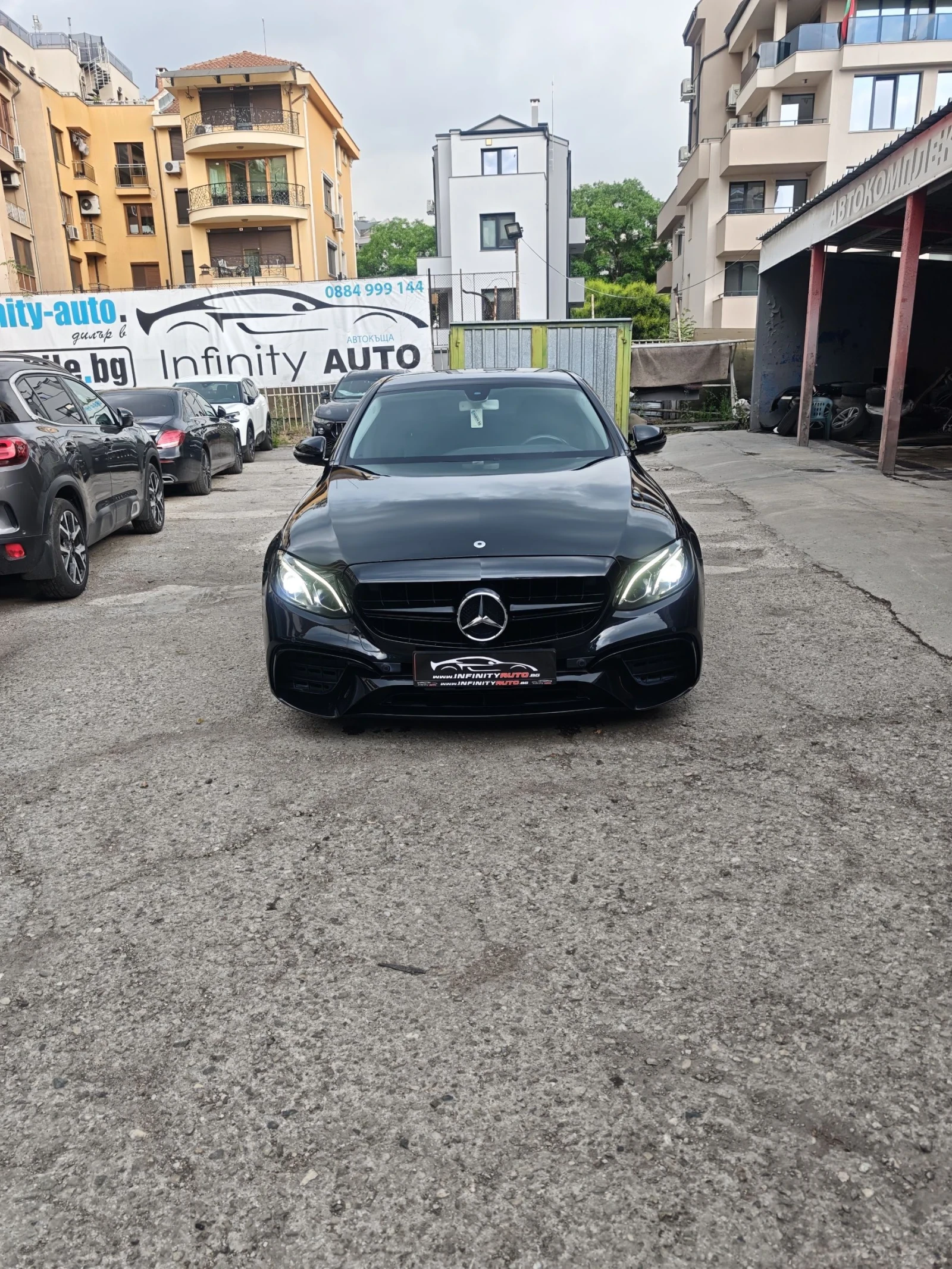 Mercedes-Benz E 220 AMG, ДИГИТАЛ, ПОДГРЕВ, АМБИЕНТ, КАМЕРА, ФУЛ! , снимка 3 - Автомобили и джипове - 54742562