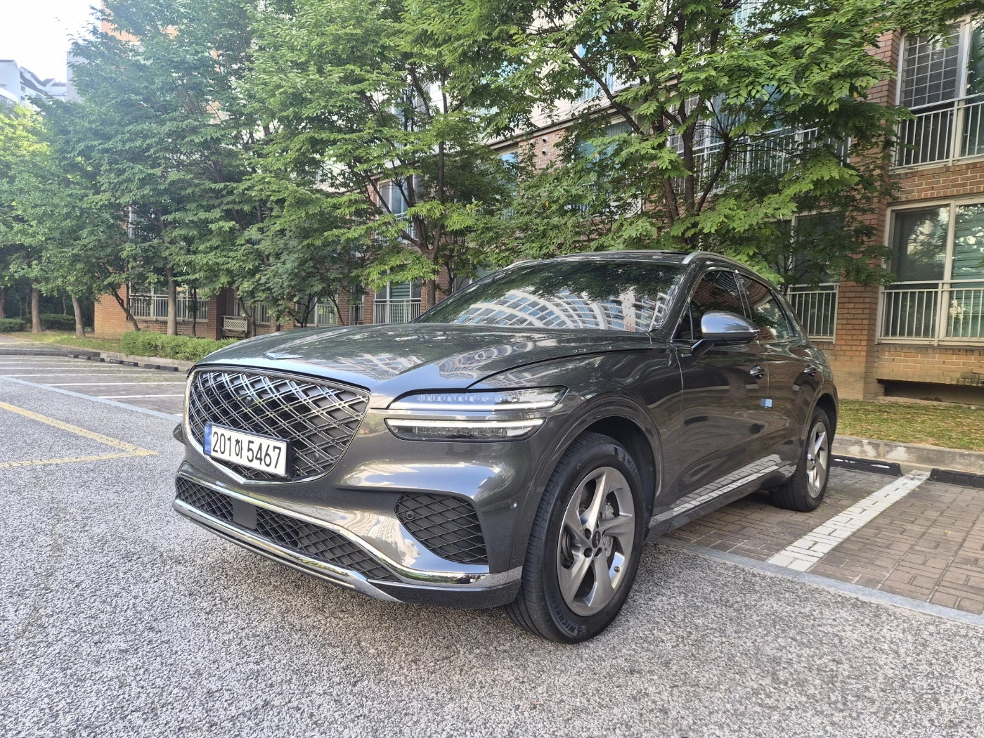 Genesis GV70 2.5* BLIND SPOT* ЕЛ. БАГАЖНИК* КРАЙНА ЦЕНА, снимка 2 - Автомобили и джипове - 55318962