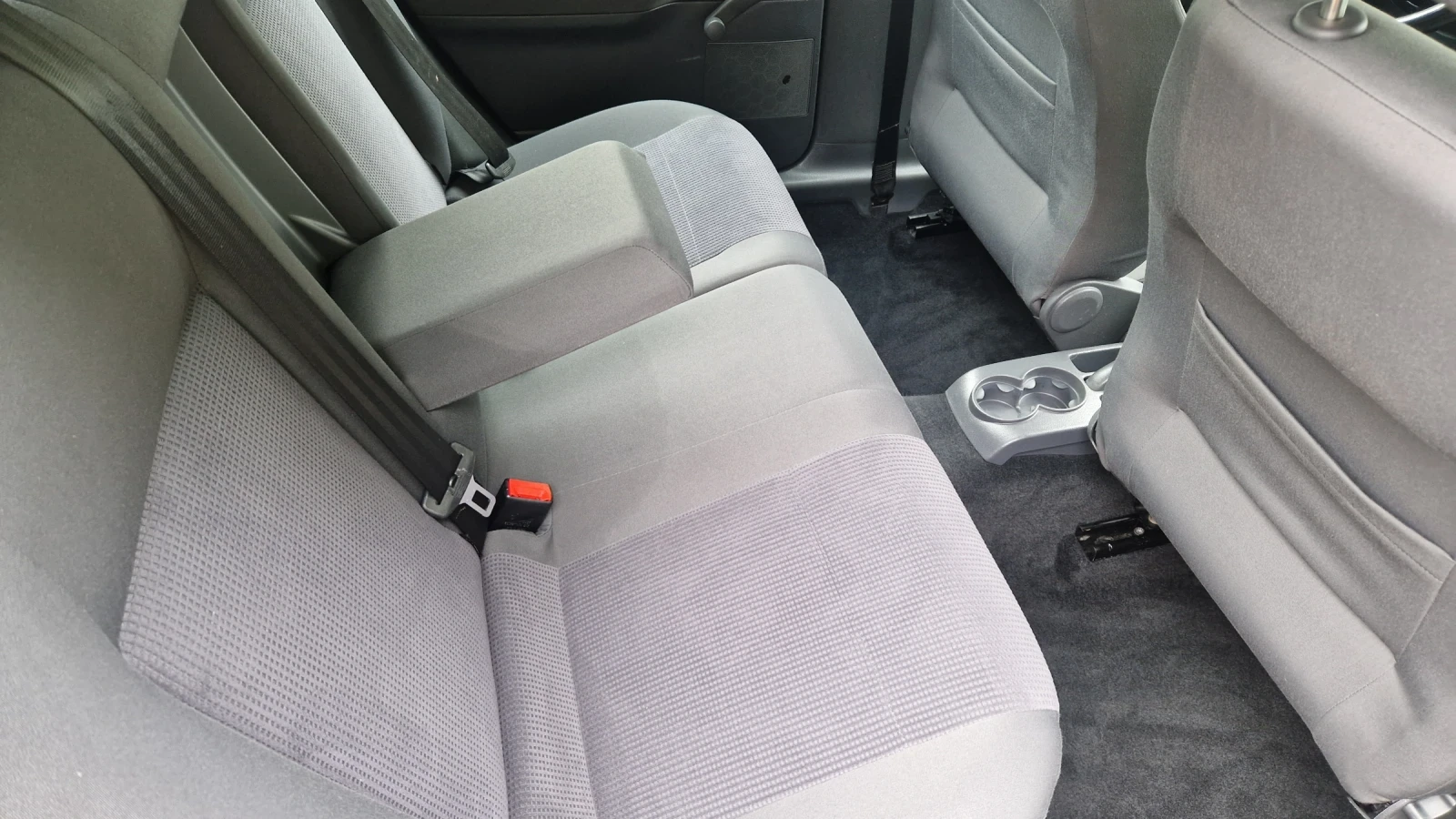 VW Polo 1.9TDI.101k.c, снимка 10 - Автомобили и джипове - 55408479