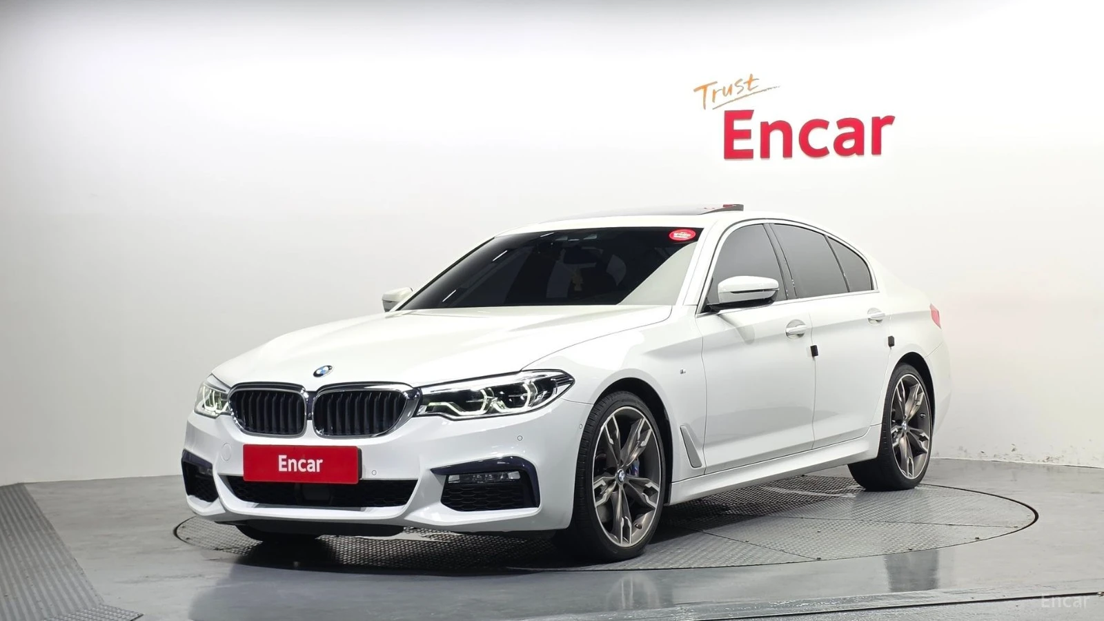 BMW 540 xDrive* M PACK* 360* HUD* DISTRO* H/K* ОБДУХВАНЕ