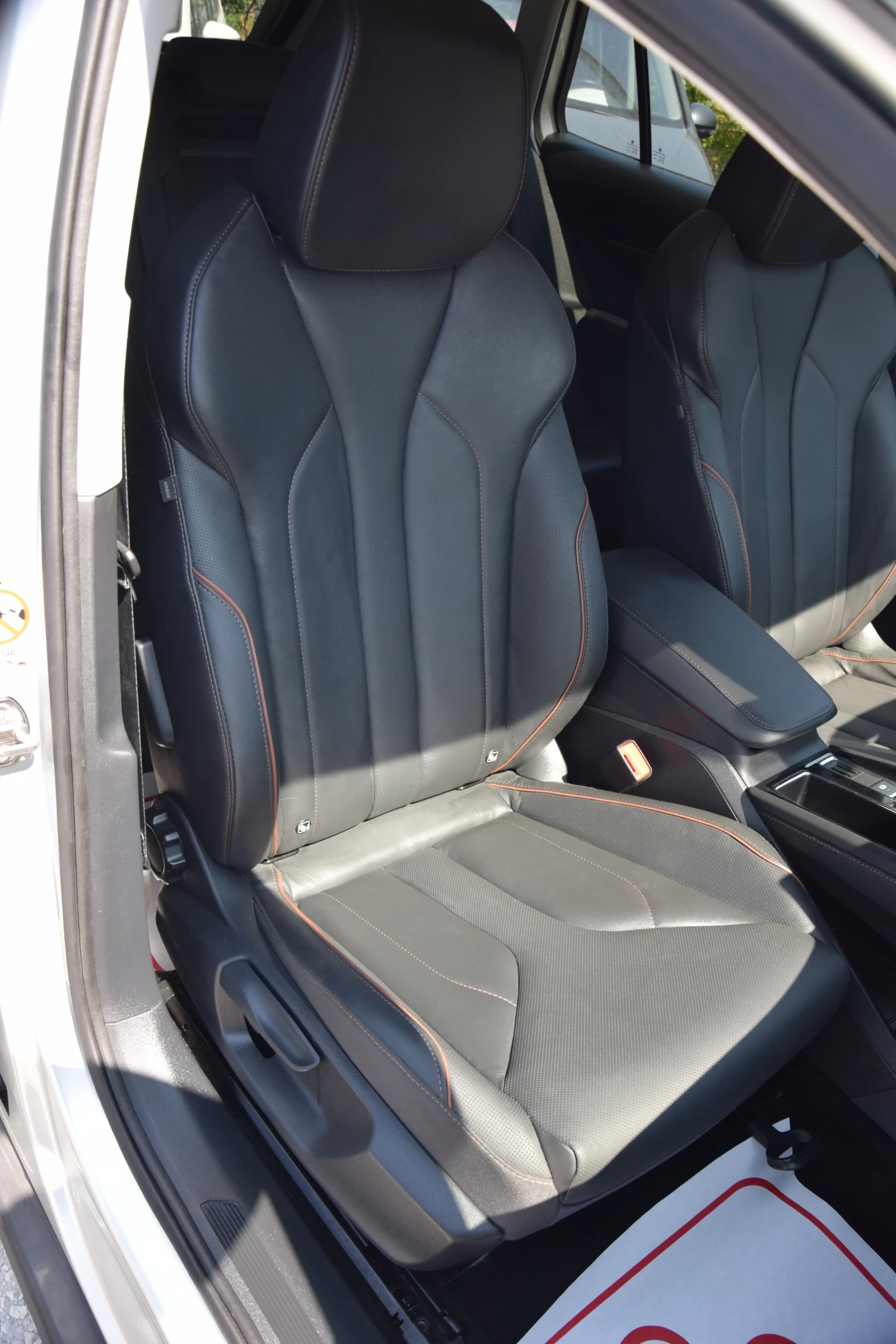 Skoda Enyaq 80, снимка 10 - Автомобили и джипове - 55802768