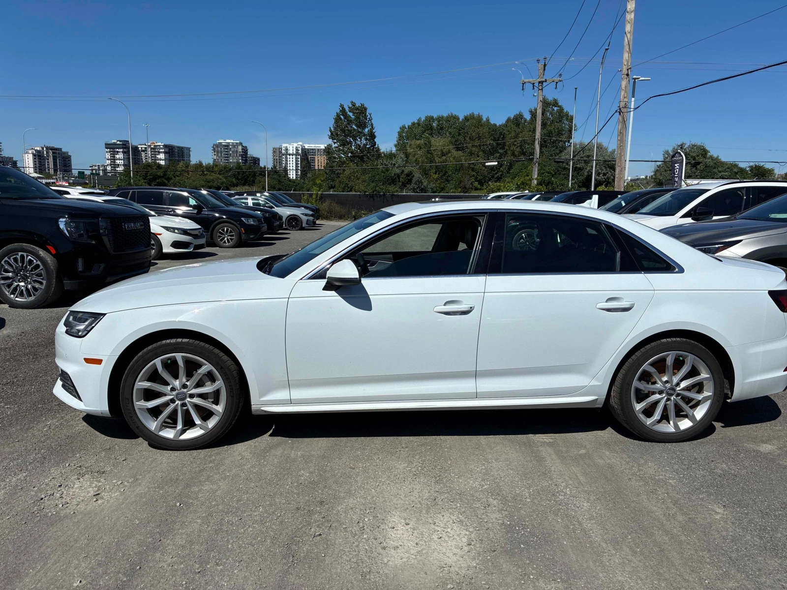Audi A4 * Progressiv * CARFAX * ЦЕНА ДО БГ, снимка 3 - Автомобили и джипове - 55928650