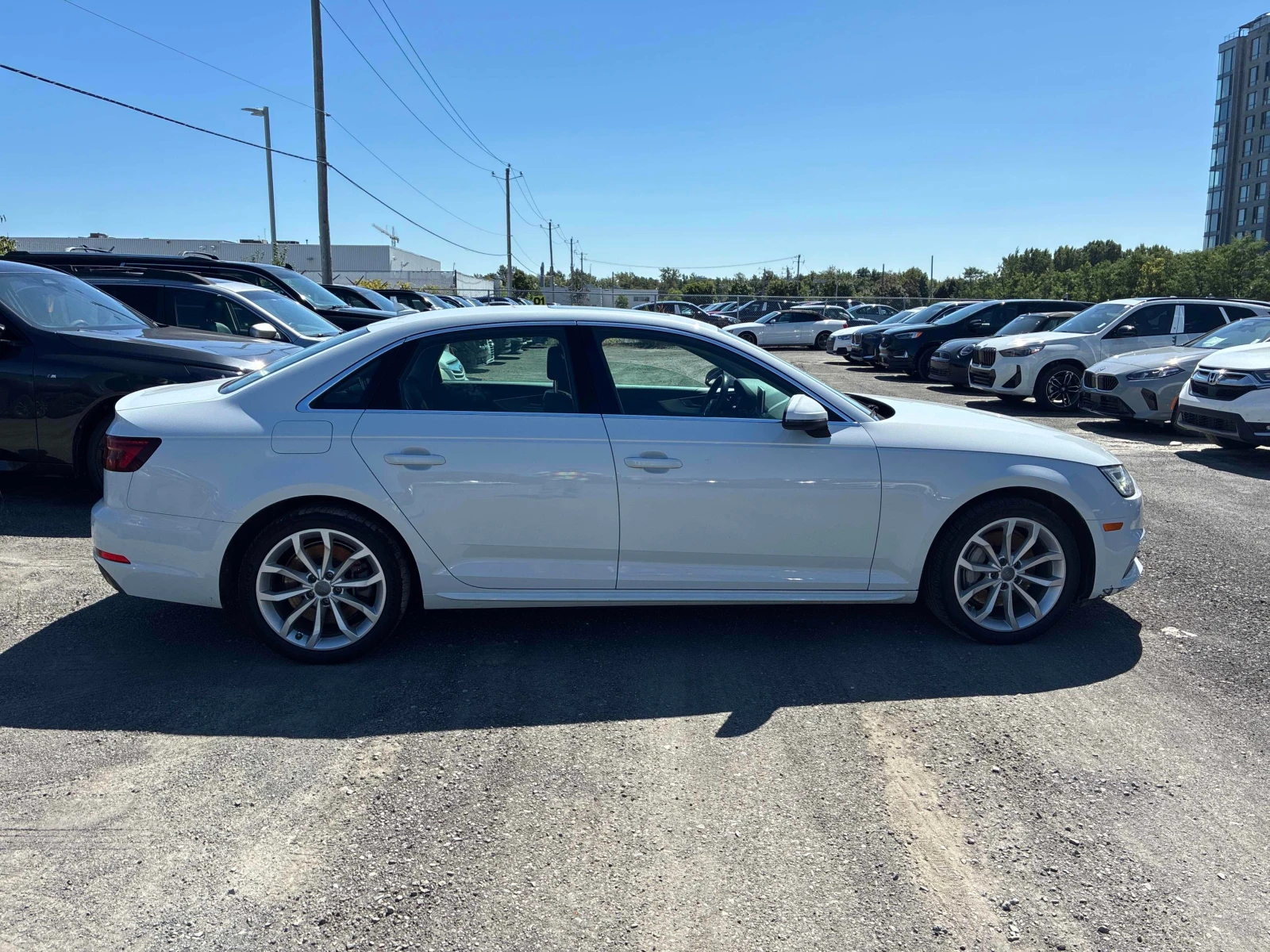 Audi A4 * Progressiv * CARFAX * ЦЕНА ДО БГ, снимка 4 - Автомобили и джипове - 55928650