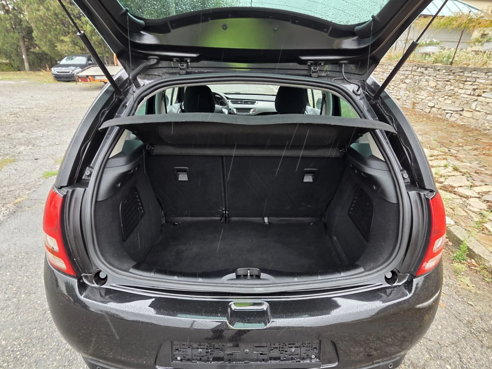 Citroen C3 1.4i 75ps, снимка 15 - Автомобили и джипове - 56464324