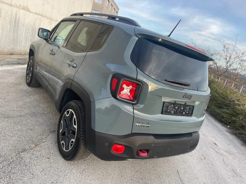 Jeep Renegade 170кс 4х4 TRAIL HAWK Коледно, снимка 8 - Автомобили и джипове - 48045678