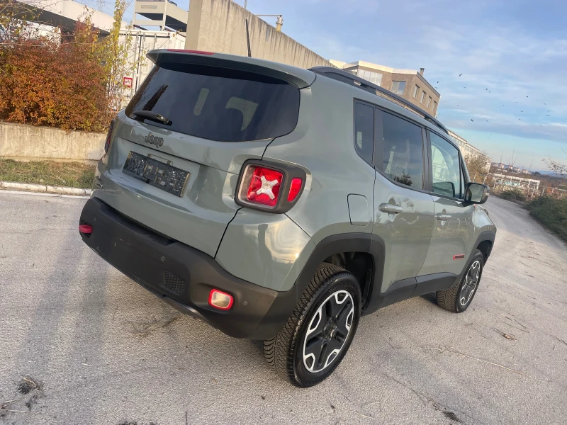 Jeep Renegade 170кс 4х4 TRAIL HAWK Коледно, снимка 4 - Автомобили и джипове - 48045678