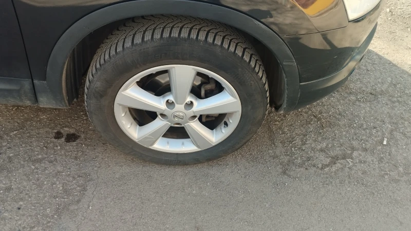 Nissan Qashqai 1.6, снимка 3 - Автомобили и джипове - 53297195