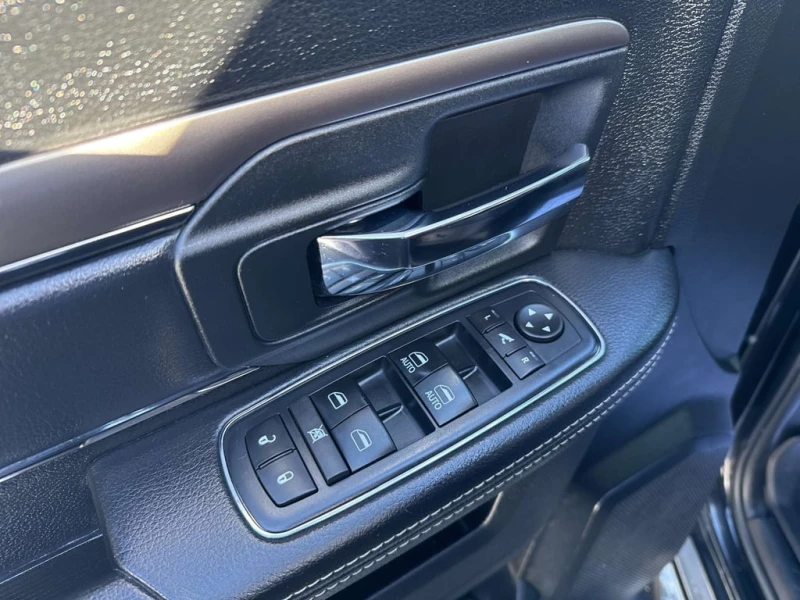 Dodge RAM 1500 * Sport * CARFAX * ЦЕНА ДО БГ, снимка 10 - Автомобили и джипове - 53356255