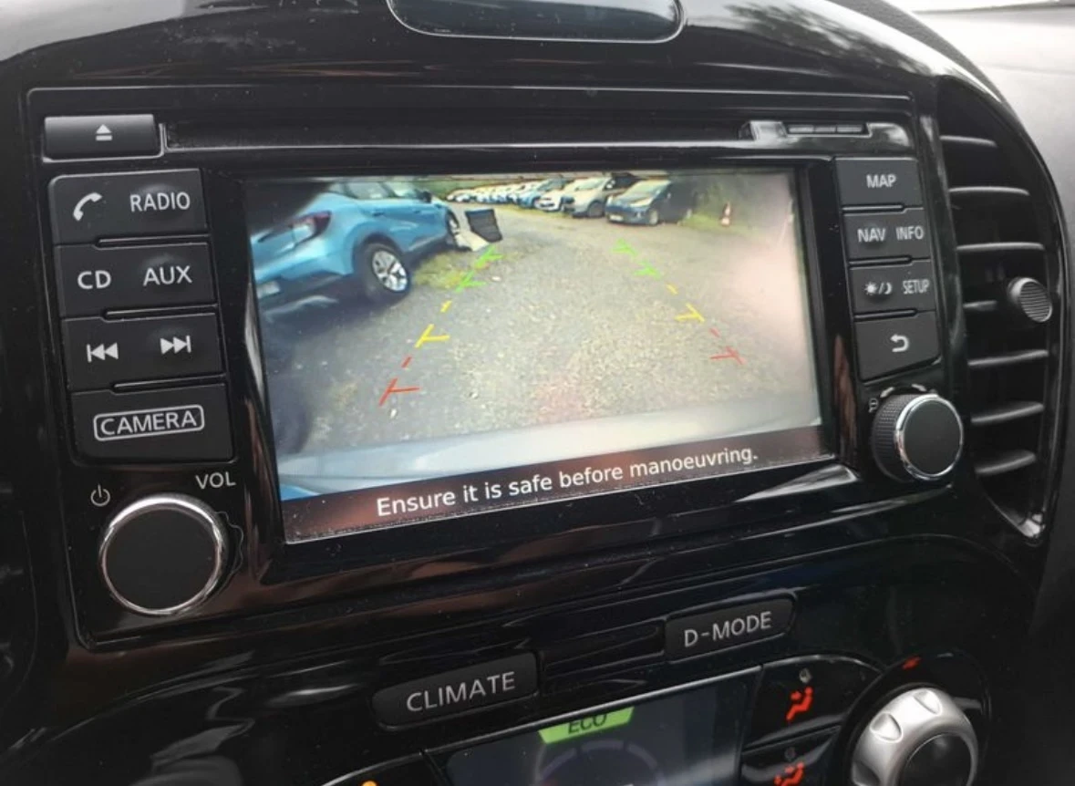 Nissan Juke 1.2i Design* Camera* Keyless*  - изображение 7