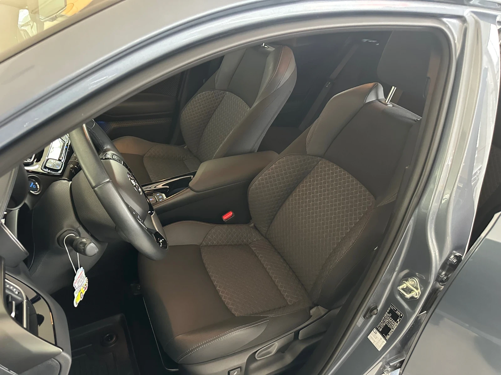 Toyota C-HR 2.0* 184 к.с - изображение 9