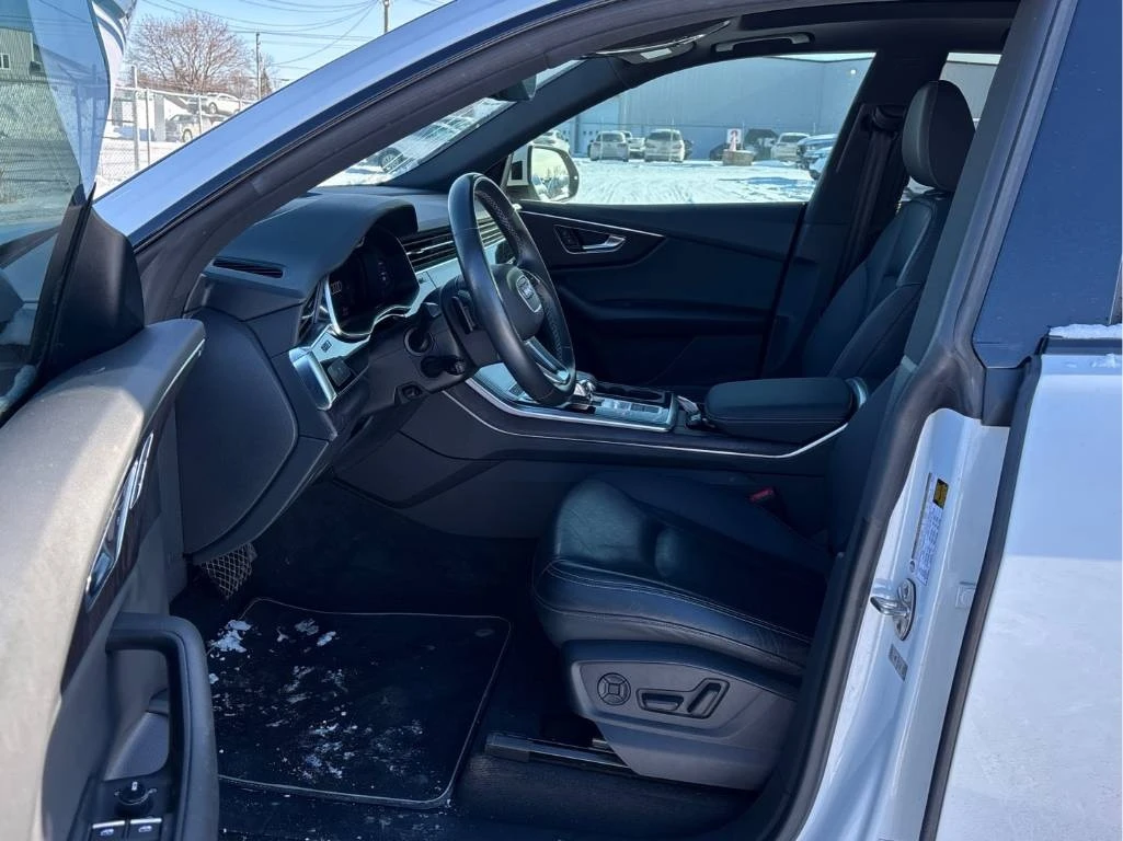 Audi Q8 Progressiv 55 TFSI quattro * CARFAX* АВТОФИНАНСИРА - изображение 6