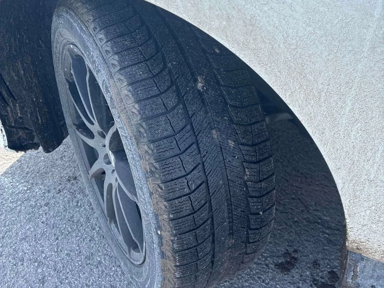 Mercedes-Benz GLE * 550 * DISTRONIC* HARMAN/KARDON* 360* + ГУМИ С ДЖ, снимка 16 - Автомобили и джипове - 54160950