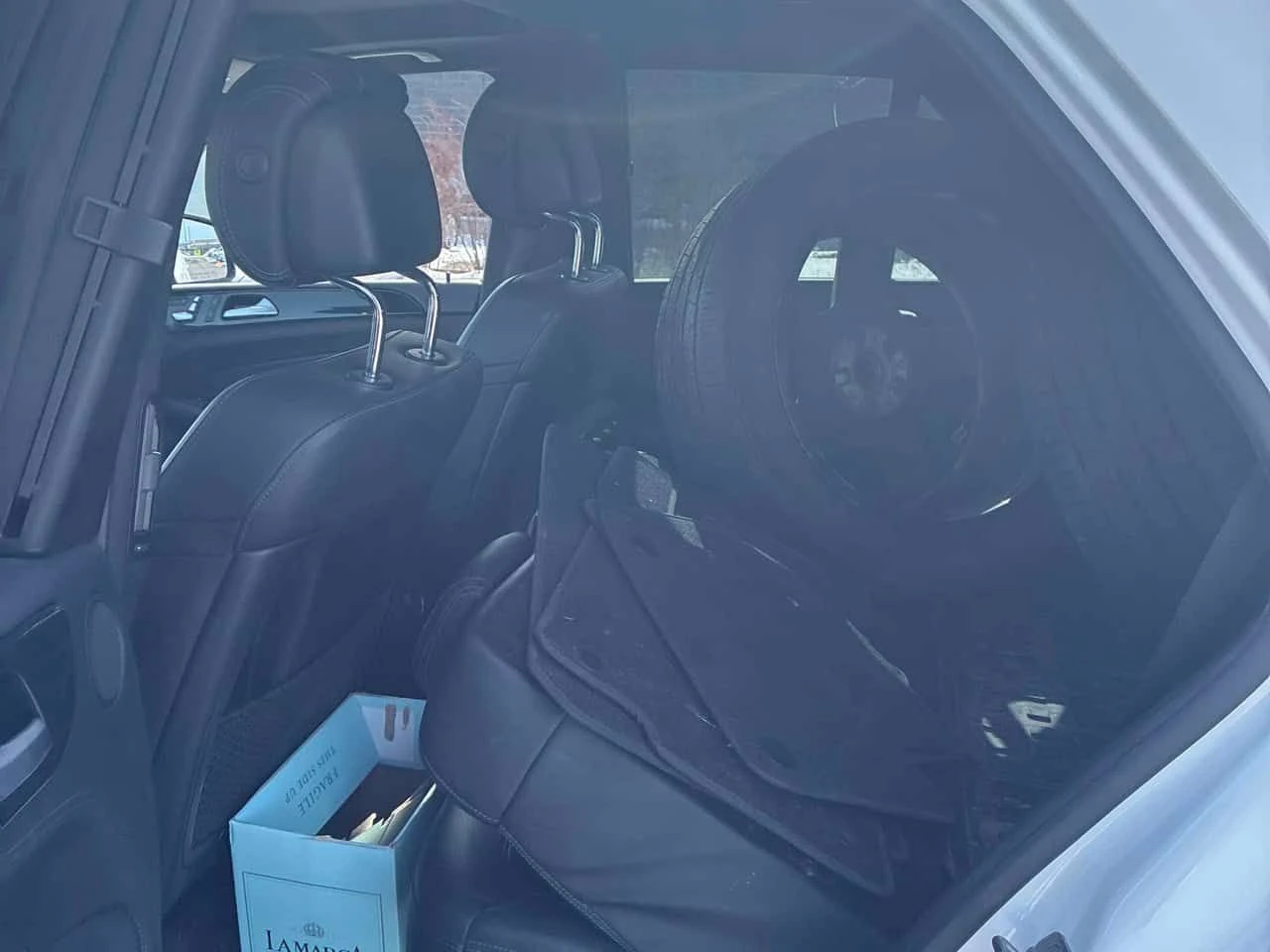 Mercedes-Benz GLE * 550 * DISTRONIC* HARMAN/KARDON* 360* + ГУМИ С ДЖ, снимка 13 - Автомобили и джипове - 54160950